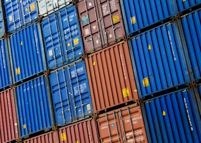 shipping_containers_rotterdam_flickr_Luke_Price_cropped_750_500_s